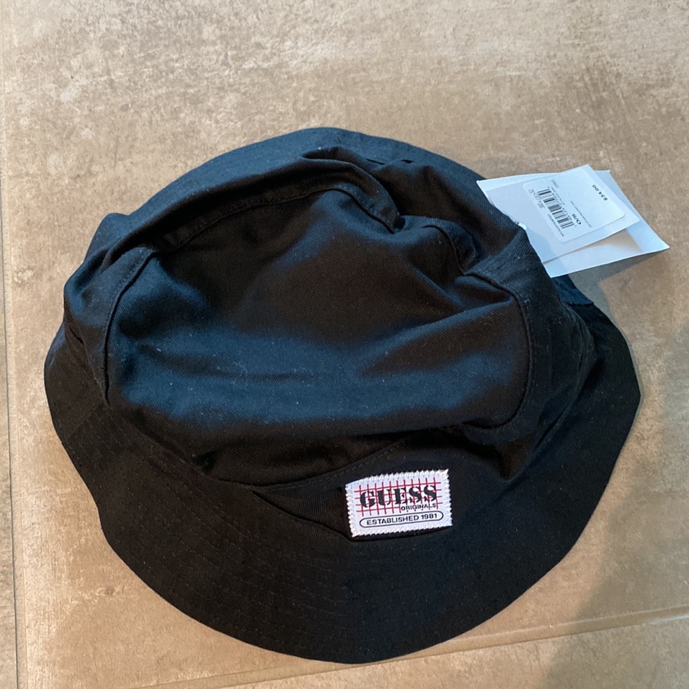 Guess hat - Picture 3 of 4